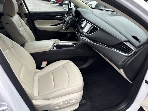Used 2023 Buick Enclave Essence w/ Experience Buick Package image 33