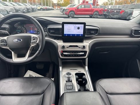 Used 2023 Ford Explorer XLT w/ Equipment Group 202A image 19