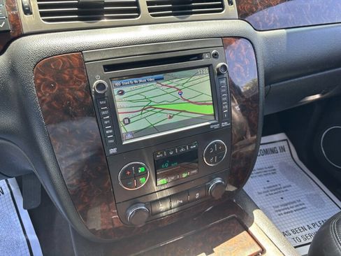 Used 2014 GMC Yukon Denali image 17