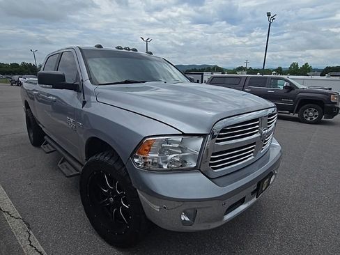 Used 2019 RAM 1500 Big Horn AWD/4WD image 2