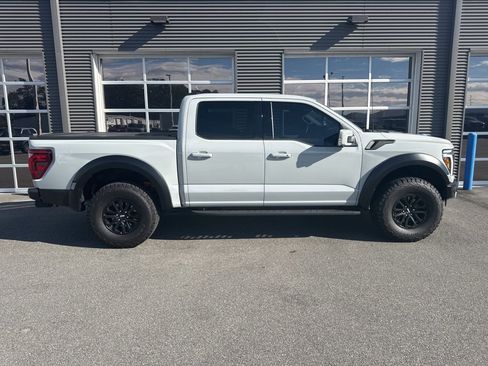 Used 2024 Ford F150 Raptor image 4