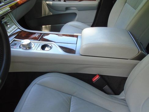 Used 2009 Jaguar XF Luxury RWD image 16