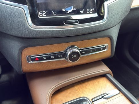 Used 2020 Volvo XC90 T6 Inscription AWD/4WD image 21