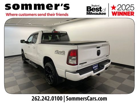 Used 2022 RAM 1500 Big Horn w/ Night Edition AWD/4WD image 3