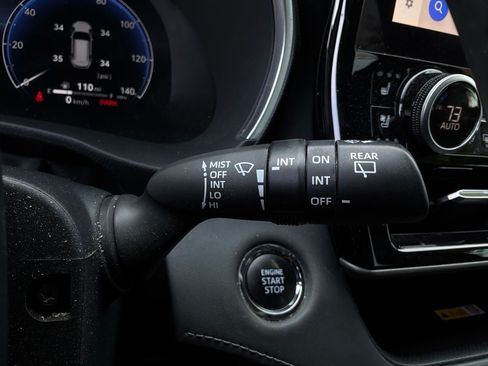 Used 2023 Toyota Highlander Limited FWD image 44
