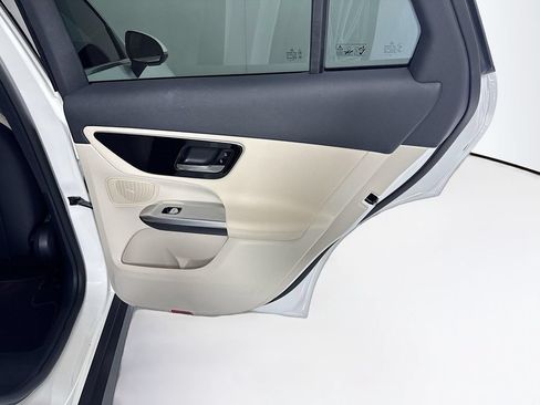 Certified 2026 Mercedes-Benz GLC 300 image 27