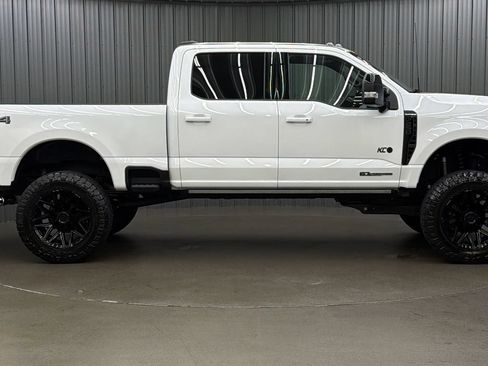 Used 2026 Ford F250 Platinum AWD/4WD image 6