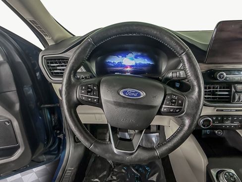 Used 2020 Ford Escape Titanium image 13