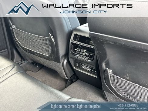 Used 2024 Jeep Grand Cherokee Limited image 41