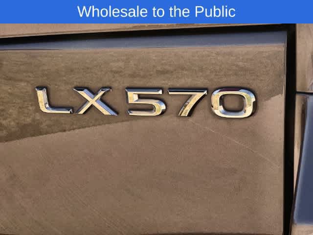 Used 2017 Lexus LX 570 4WD w/ Luxury Package image 8