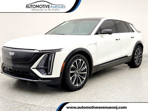 Used 2024 Cadillac Lyriq Sport image 1