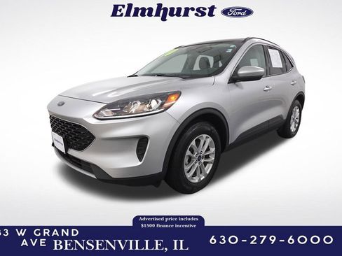 Used 2020 Ford Escape SE image 1