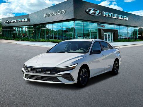 New 2026 Hyundai Elantra SEL Sport Premium FWD image 1