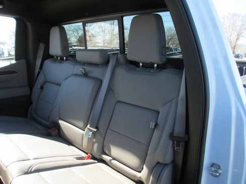 New 2026 GMC Sierra 1500 SLT w/ SLT Premium Plus Package image 13