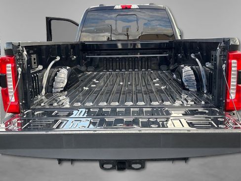 Used 2024 Ford F350 Lariat w/ Camper Package image 17