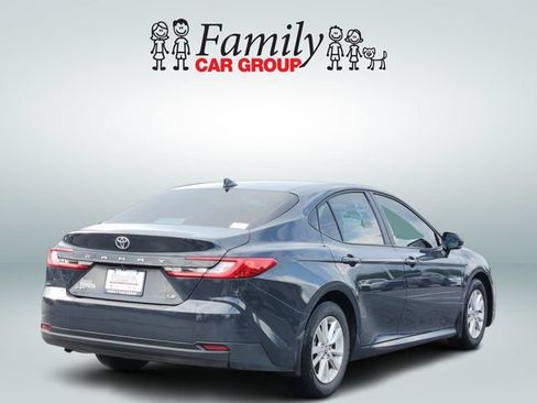 Used 2025 Toyota Camry LE FWD image 4
