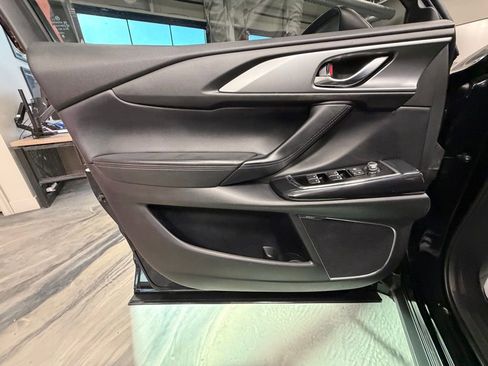 Used 2018 MAZDA CX-9 Touring w/ Touring Premium Package image 54
