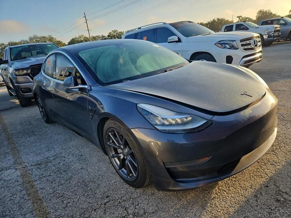 Used 2020 Tesla Model 3 Standard Range Plus RWD image 2