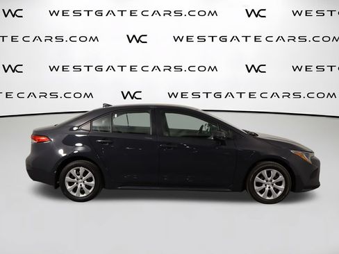 Used 2025 Toyota Corolla LE FWD image 42
