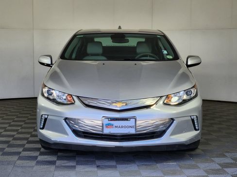 Used 2018 Chevrolet Volt LT w/ LT Driver Confidence Package FWD image 2