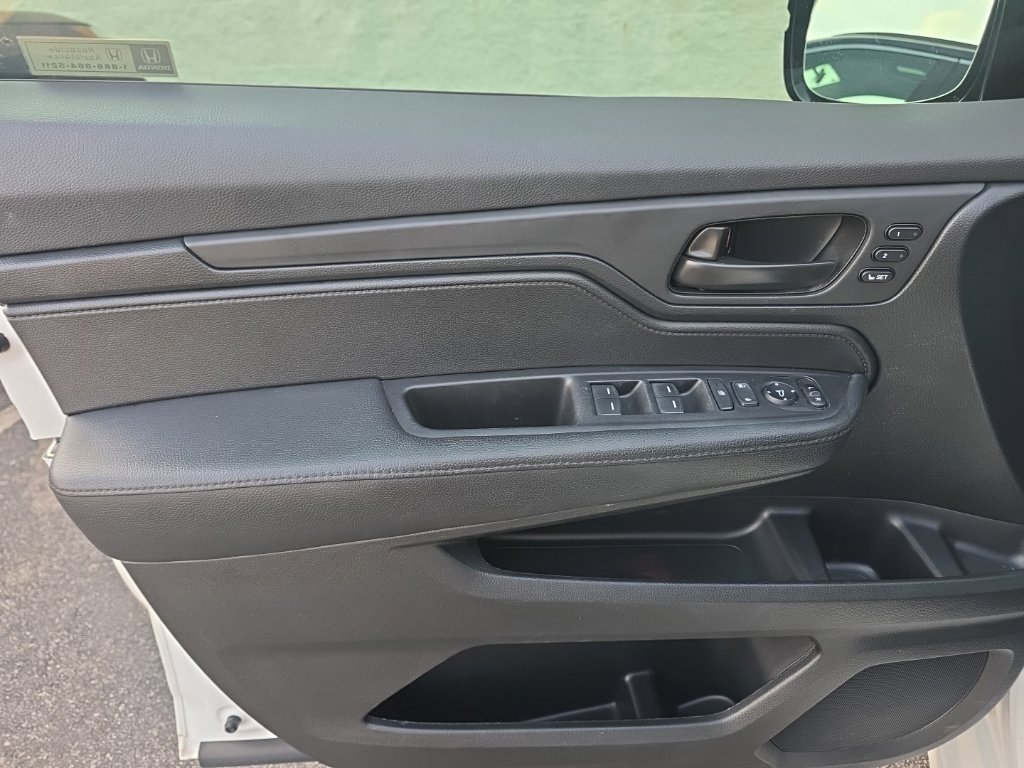 Used 2023 Honda Odyssey Sport image 16