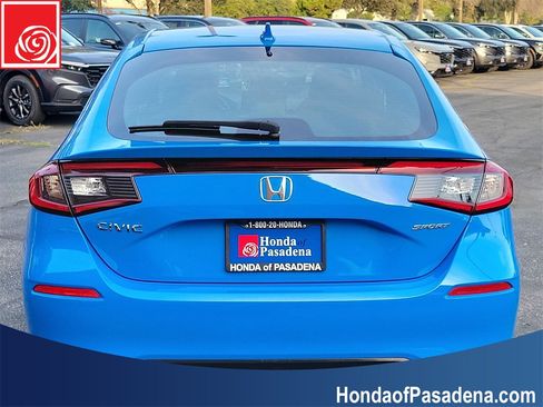 Certified 2022 Honda Civic Sport image 3