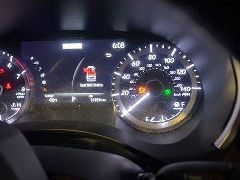 Used 2023 Toyota Highlander XSE AWD/4WD image 2