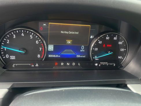 Used 2023 Ford Explorer XLT w/ Equipment Group 202A AWD/4WD image 19