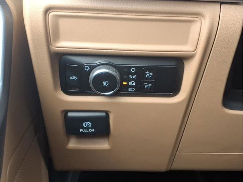 Used 2023 Ford F150 XLT image 17