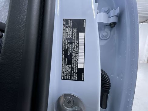 New 2026 Volvo XC40 B5 Plus w/ Protection Package Premier image 25