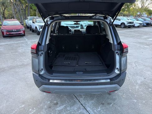 Used 2023 Nissan Rogue SV image 32