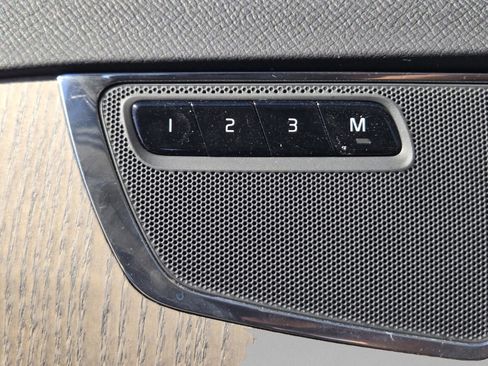 Used 2023 Volvo XC90 B6 Plus w/ Protection Package Premier image 32