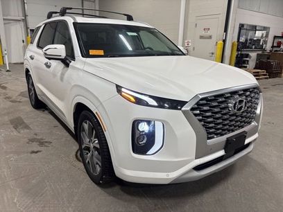 Used 2022 Hyundai Palisade Limited w/ Winter Package