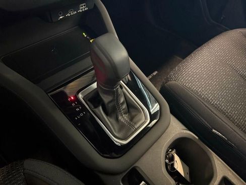 Certified 2025 Subaru Forester Premium AWD/4WD image 12