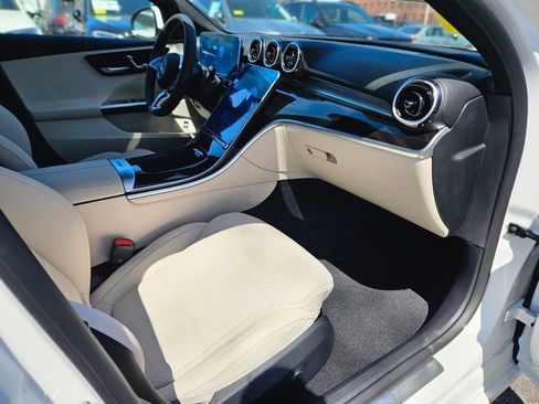 New 2026 Mercedes-Benz C 300 4MATIC Sedan image 9