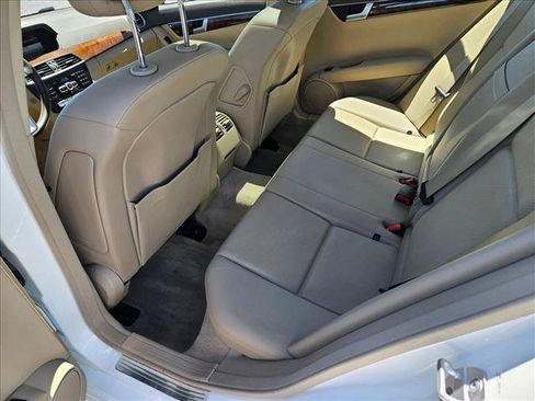 Used 2013 Mercedes-Benz C 250 Sedan image 18