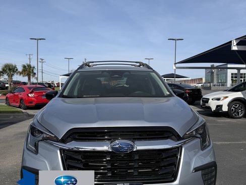 Used 2025 Subaru Ascent Touring w/ Popular Package #2 AWD/4WD image 2