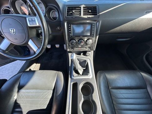 Used 2010 Dodge Challenger R/T image 19