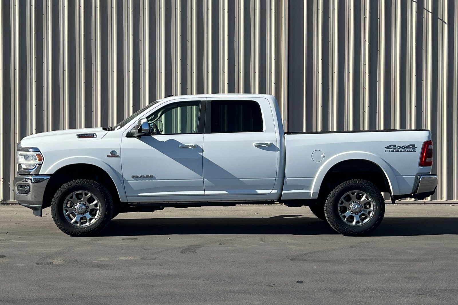 Used 2020 RAM 2500 Laramie AWD/4WD image 10