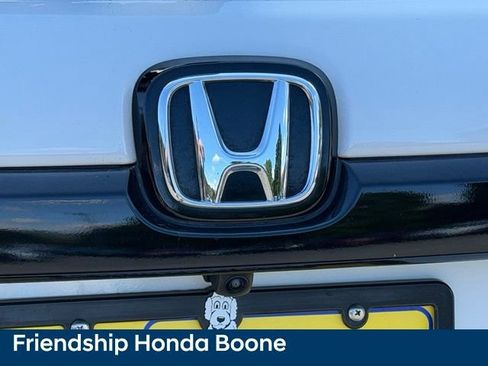 Used 2025 Honda Passport EX-L image 11