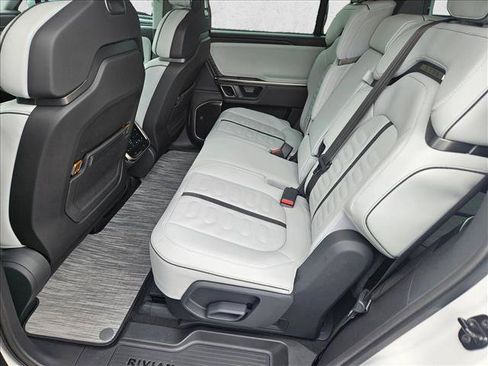 Used 2023 Rivian R1S Adventure AWD/4WD image 17