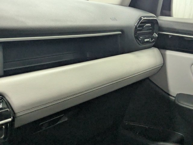 Certified 2024 Honda Pilot Touring image 28