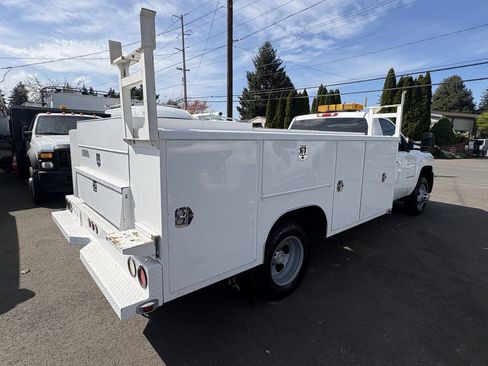 Used 2009 Chevrolet Silverado 3500 W/T RWD image 13