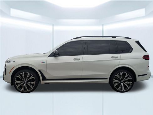 Used 2023 BMW X7 M60i w/ Executive Package AWD/4WD image 2
