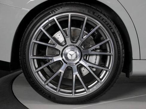 Used 2026 Mercedes-Benz E 53 AMG e 4MATIC Sedan image 25
