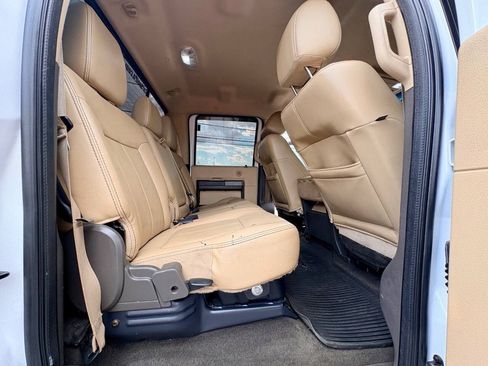 Used 2012 Ford F250 Lariat w/ Lariat Interior Pkg AWD/4WD image 23