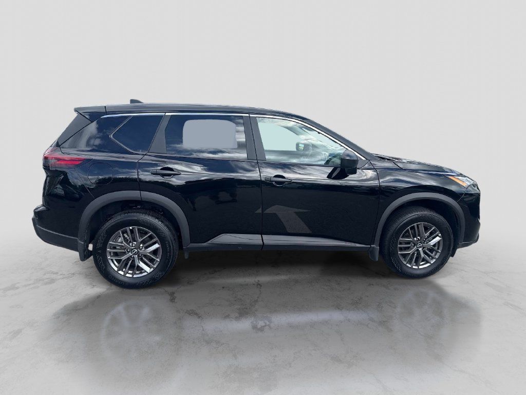 Certified 2026 Nissan Rogue S AWD/4WD image 8