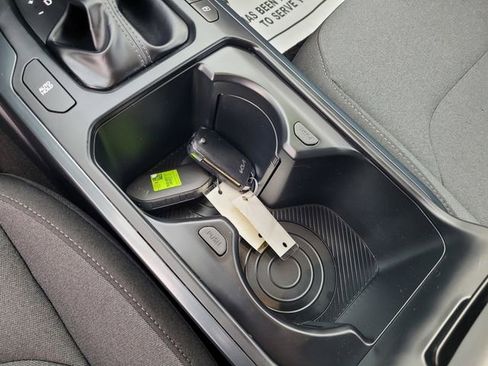 Used 2025 Kia K4 LXS image 17