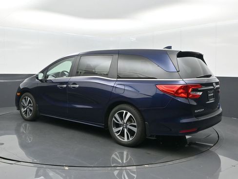 Certified 2024 Honda Odyssey Touring image 6