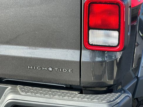 New 2025 Jeep Gladiator Sport image 24